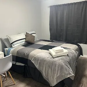 apt-cute-highland-park-upper-unit.calgaryhotelsearch.com/